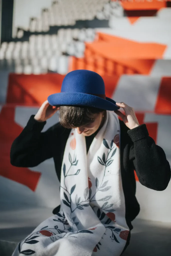 efelidi-cappello-blu